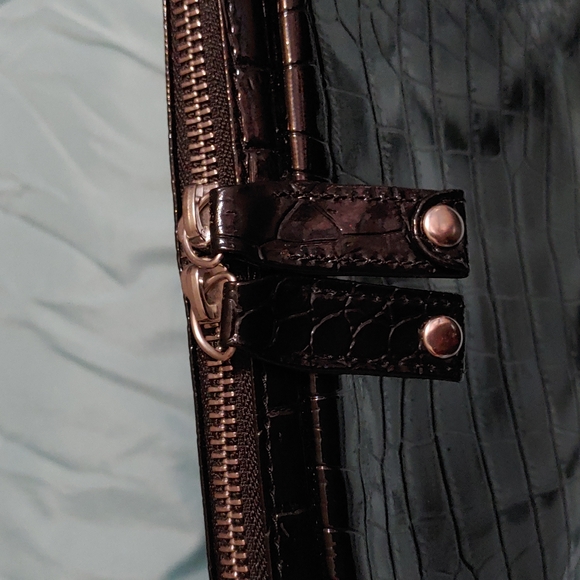 Carrying Case - Picture 3 of 9